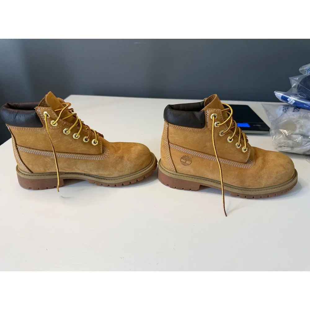 Timberland 6 Inch Premium Waterproof Boots Wheat Nubuck Leather Kids Size 3M